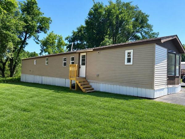 113 WI-35, Unit 20, Hazel Green, WI 53811