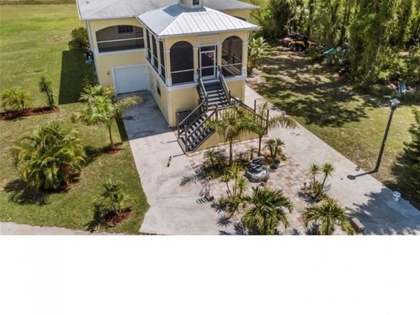 915 Barbara CT , LEHIGH ACRES, FL 33974