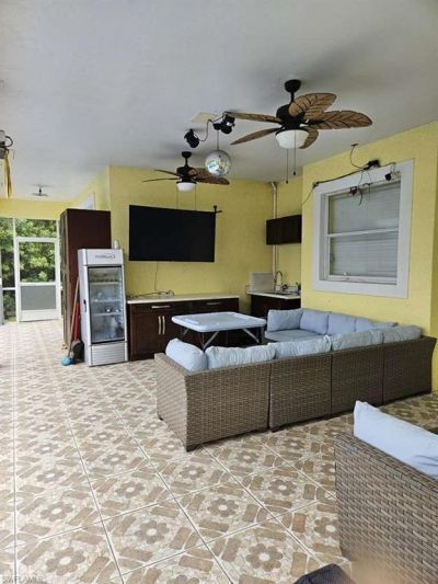915 Barbara Ct , Lehigh Acres, FL 33974 Photo