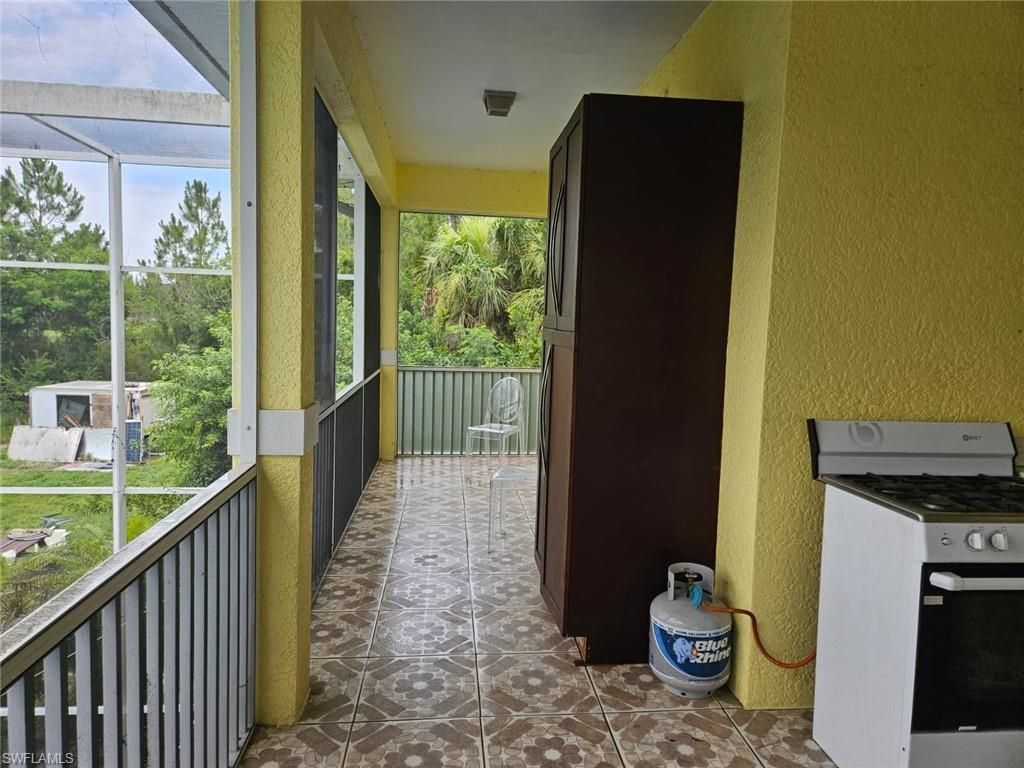 915 Barbara Ct , Lehigh Acres, FL 33974 Photo