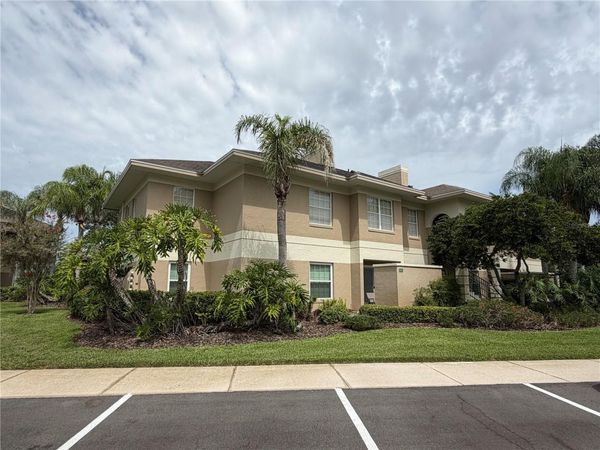 802 EAGLE POND DRIVE, Unit 802, WINTER HAVEN, FL 33884