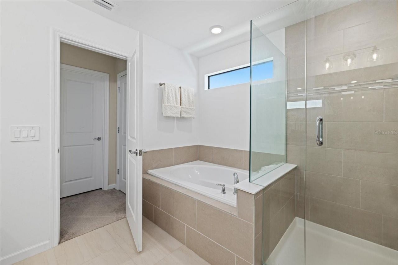 16251 Hidden Oak Loop, Bradenton, FL 34211 Photo
