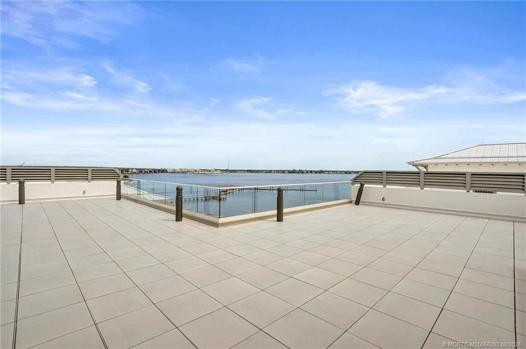 41 Seminole SW Street, Unit Apt #304, Stuart, FL 34994 Photo
