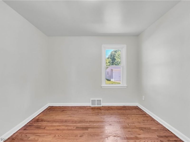 18405 Raymond Street, Maple Heights, OH 44137 Photo 11