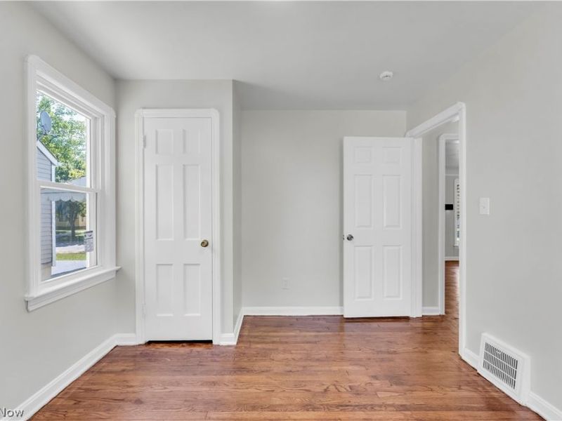 18405 Raymond Street, Maple Heights, OH 44137 Photo 12
