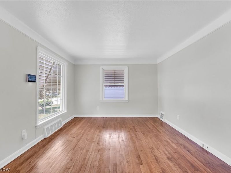 18405 Raymond Street, Maple Heights, OH 44137 Photo 5