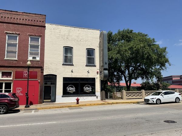 29 W New York Street , Unit 3, Aurora, IL 60506