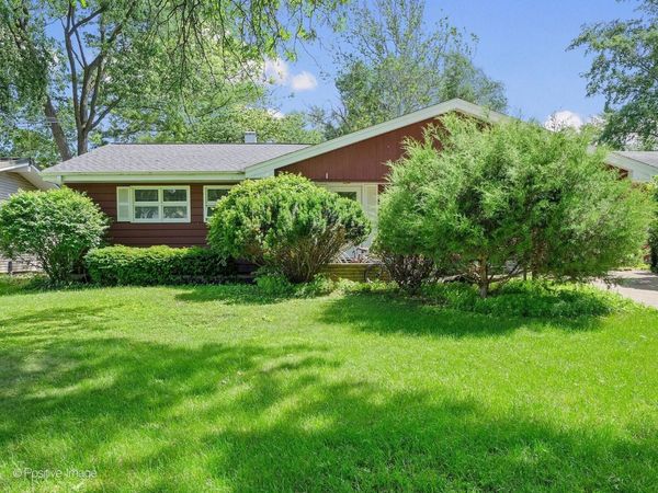 1912 E Willow Avenue , Wheaton, IL 60187