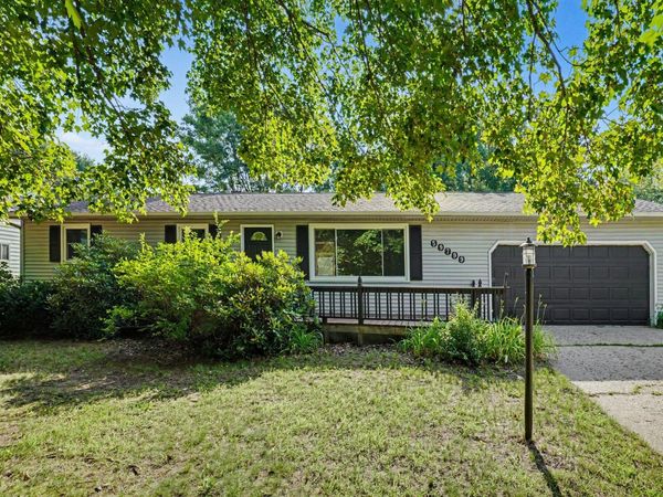 59799 Whitewood Drive, Mattawan, MI 49071