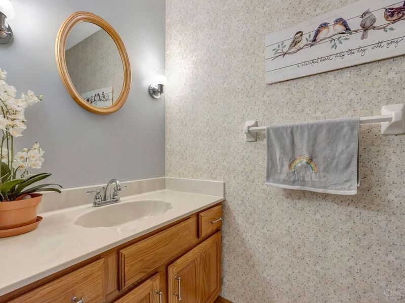 260 Heathwood Lane, Hamilton, OH 45013 Photo 13