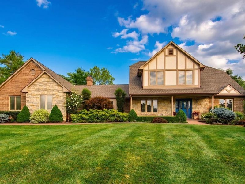 260 Heathwood Lane, Hamilton, OH 45013 Photo 3