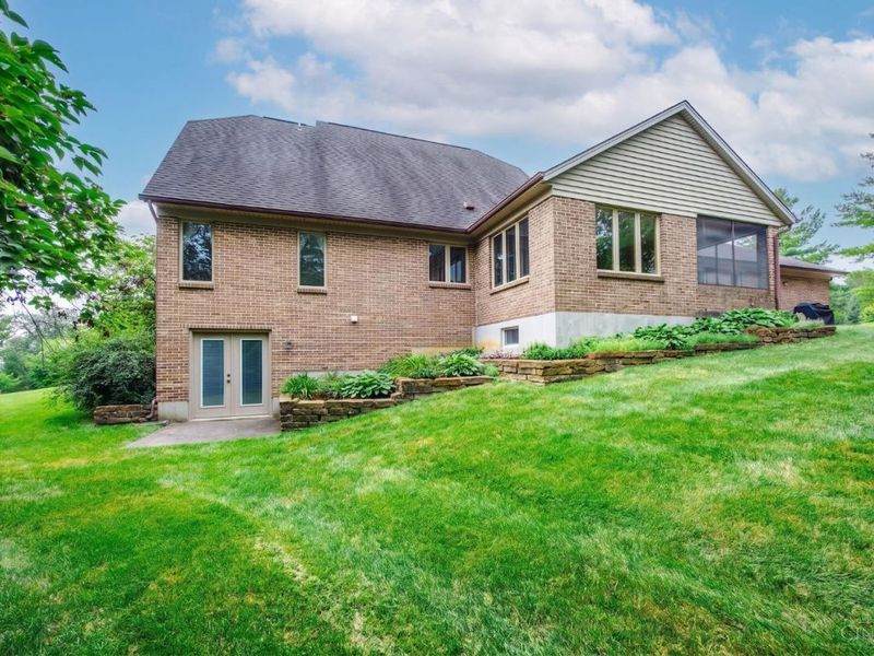 260 Heathwood Lane, Hamilton, OH 45013 Photo 6