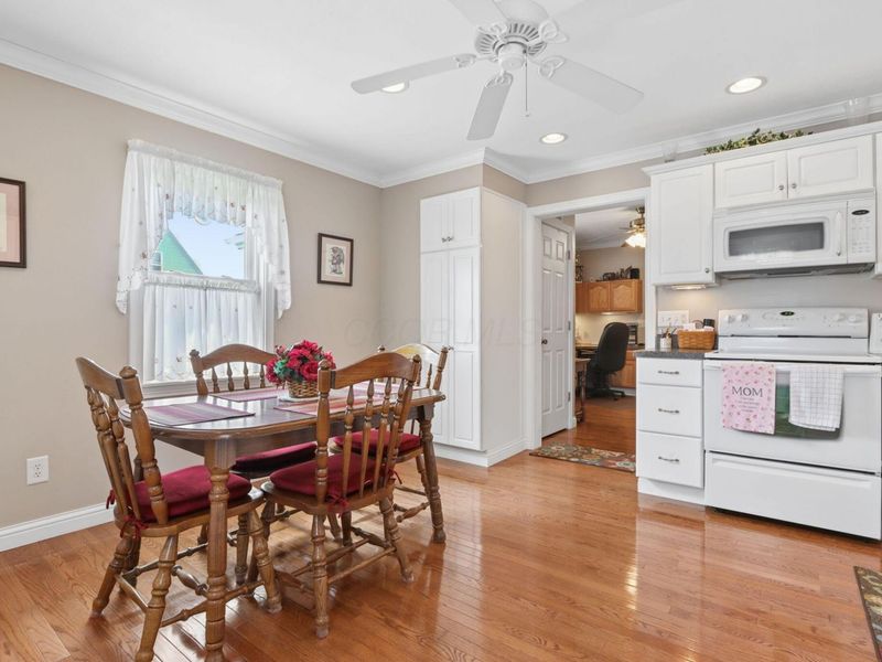 128 N London Street, Mount Sterling, OH 43143 Photo 8