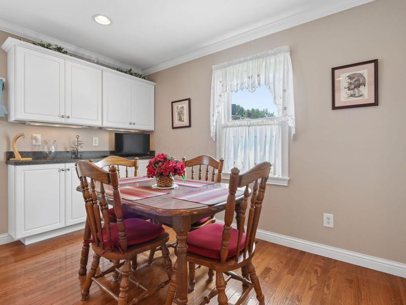 128 N London Street, Mount Sterling, OH 43143 Photo 9