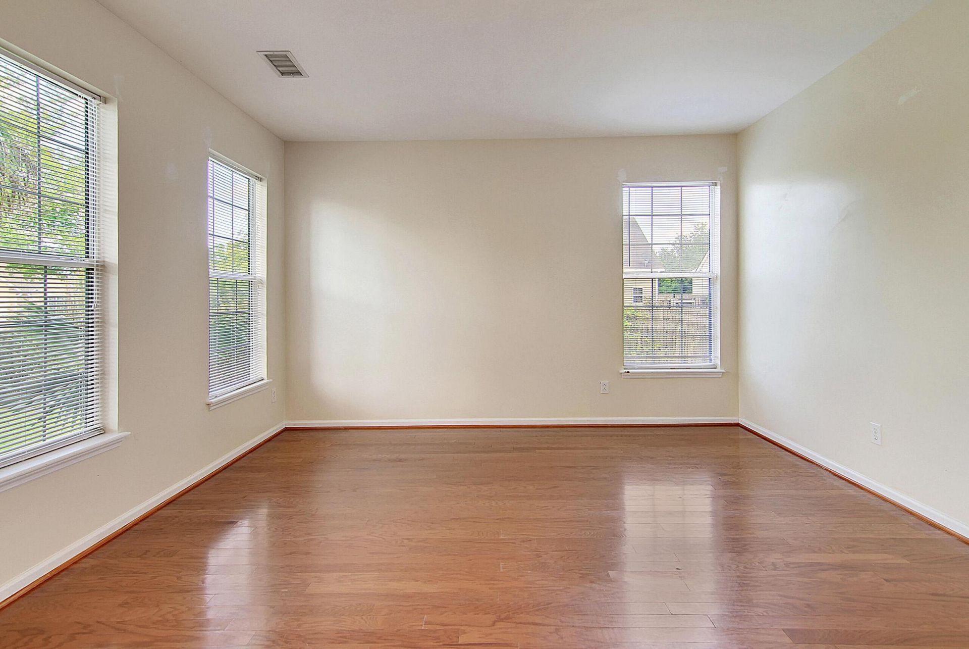 4025 Laurelwood Drive Photo 36