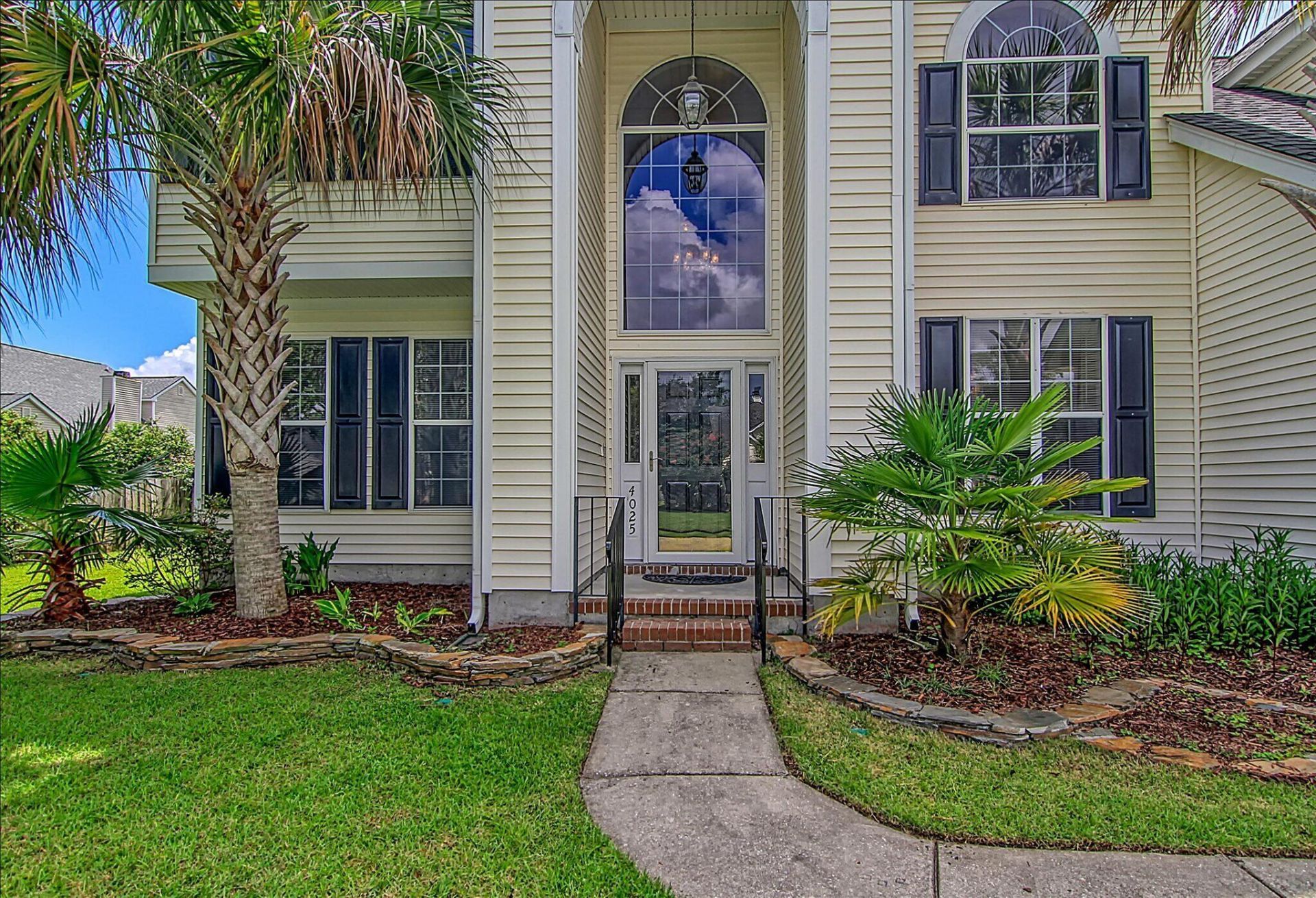 4025 Laurelwood Drive Photo 4
