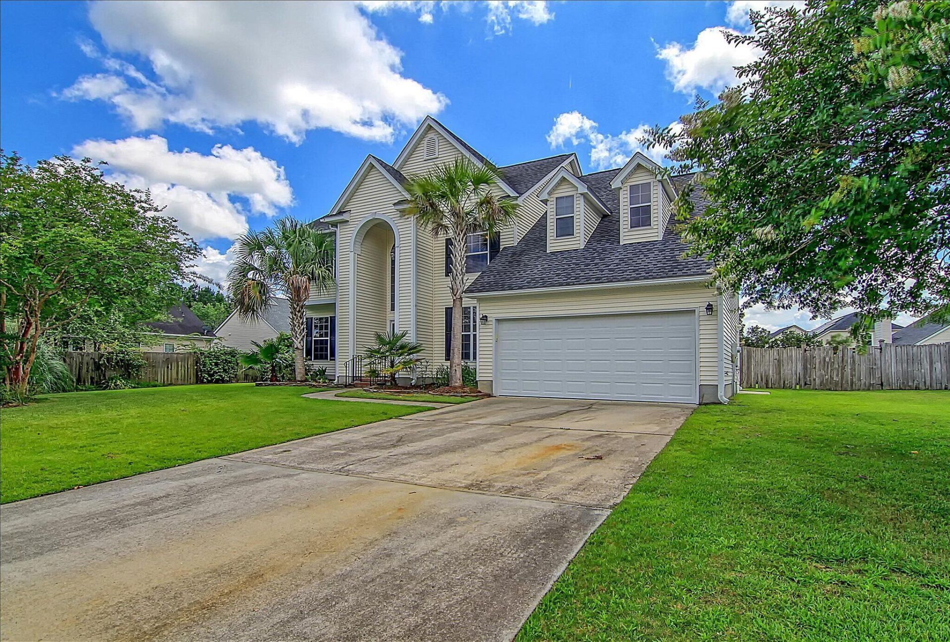 4025 Laurelwood Drive Photo 5
