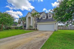 4025 Laurelwood Drive photo 4