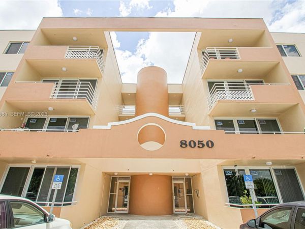 8050 NW 8th St , Unit 1306, Miami, FL 33126