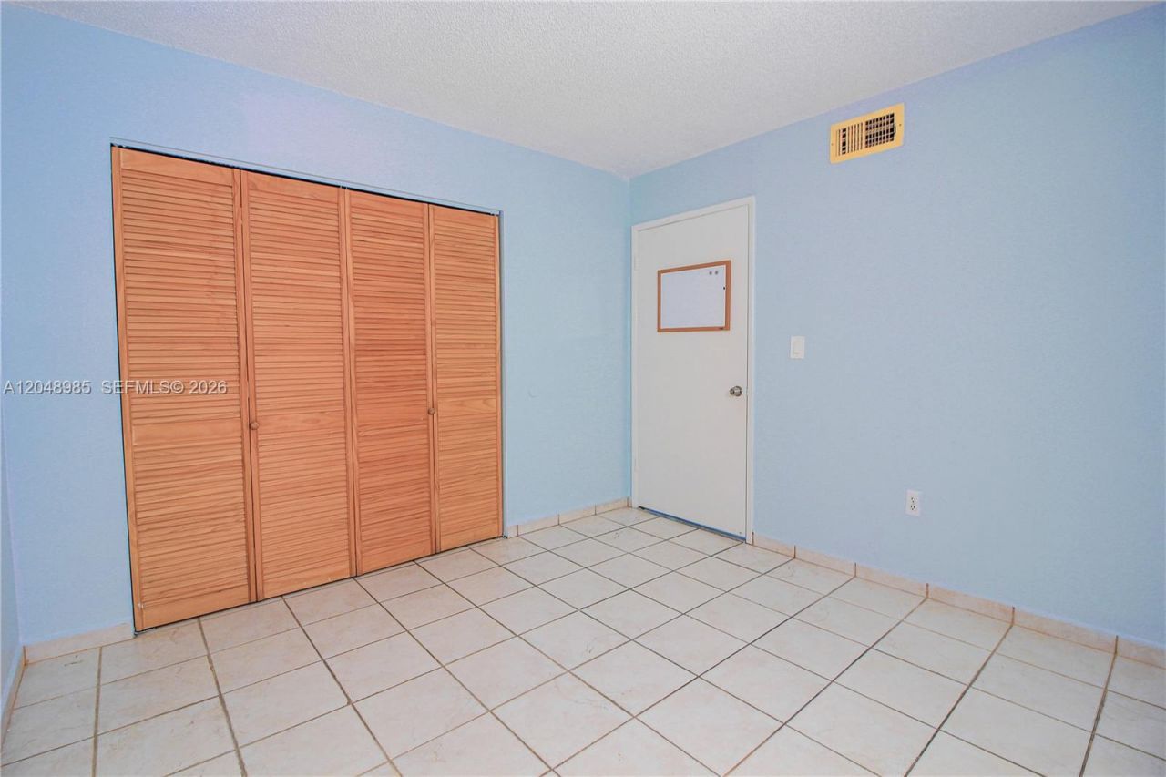 8050 NW 8th St , Unit 1306, Miami, FL 33126 Photo