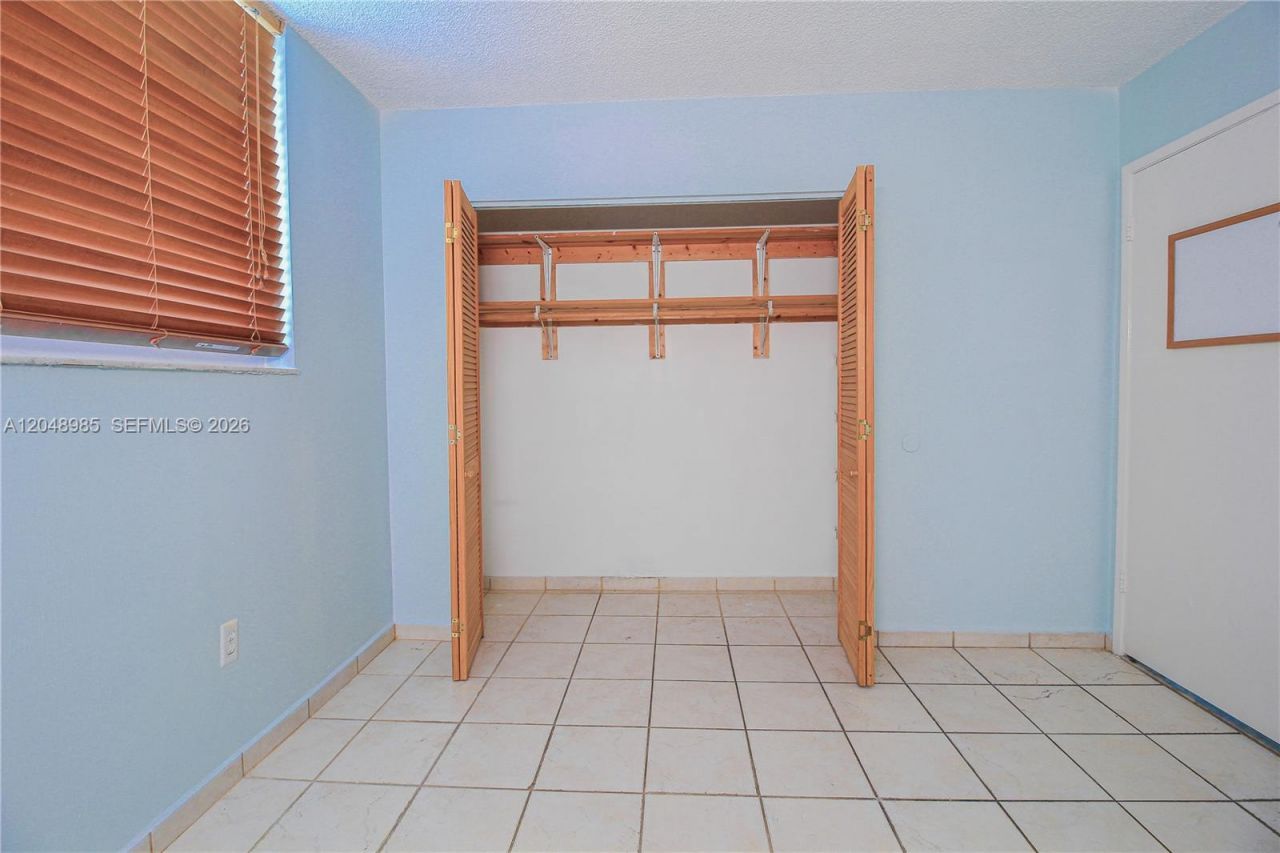 8050 NW 8th St , Unit 1306, Miami, FL 33126 Photo
