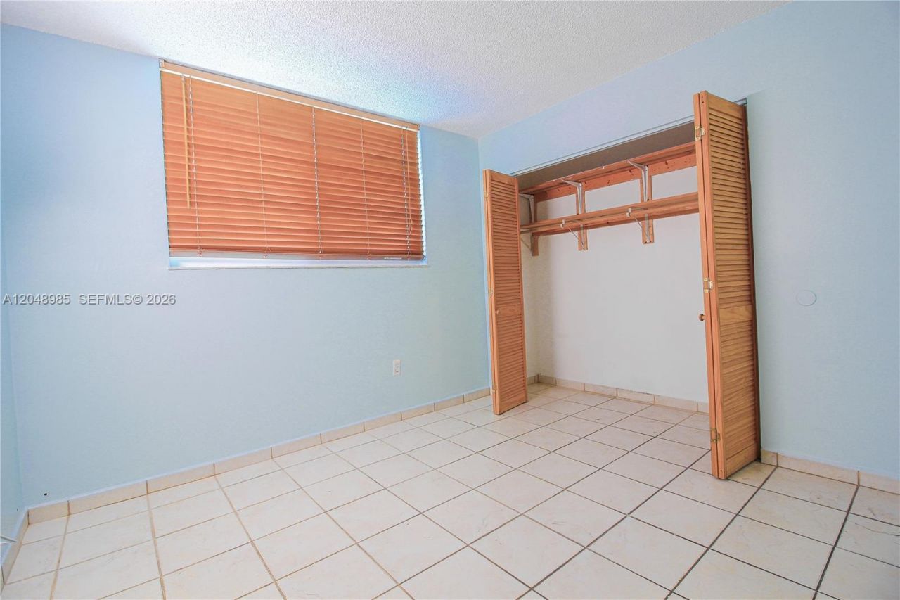 8050 NW 8th St , Unit 1306, Miami, FL 33126 Photo