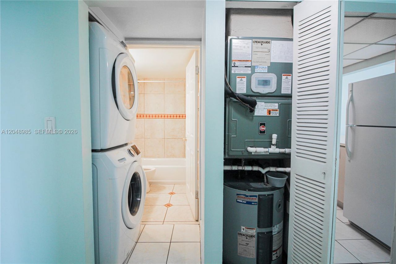 8050 NW 8th St , Unit 1306, Miami, FL 33126 Photo