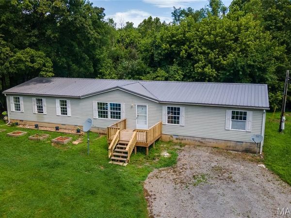 9222 Montgomery Lane, Goreville, IL 62939