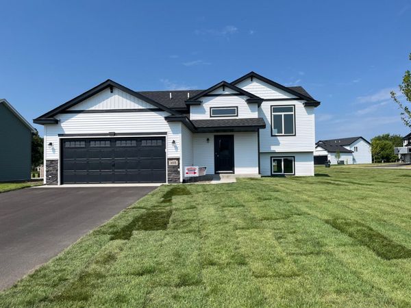 108 Woolgrass Way, Avon, MN 56310