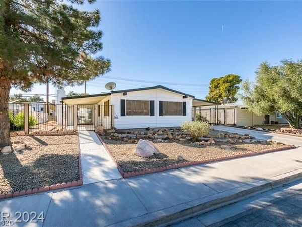 5235 Sir James Way , Las Vegas, NV 89110