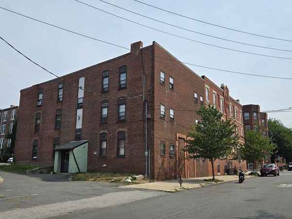 88 Broadway, Unit 10, Chelsea, MA 02150