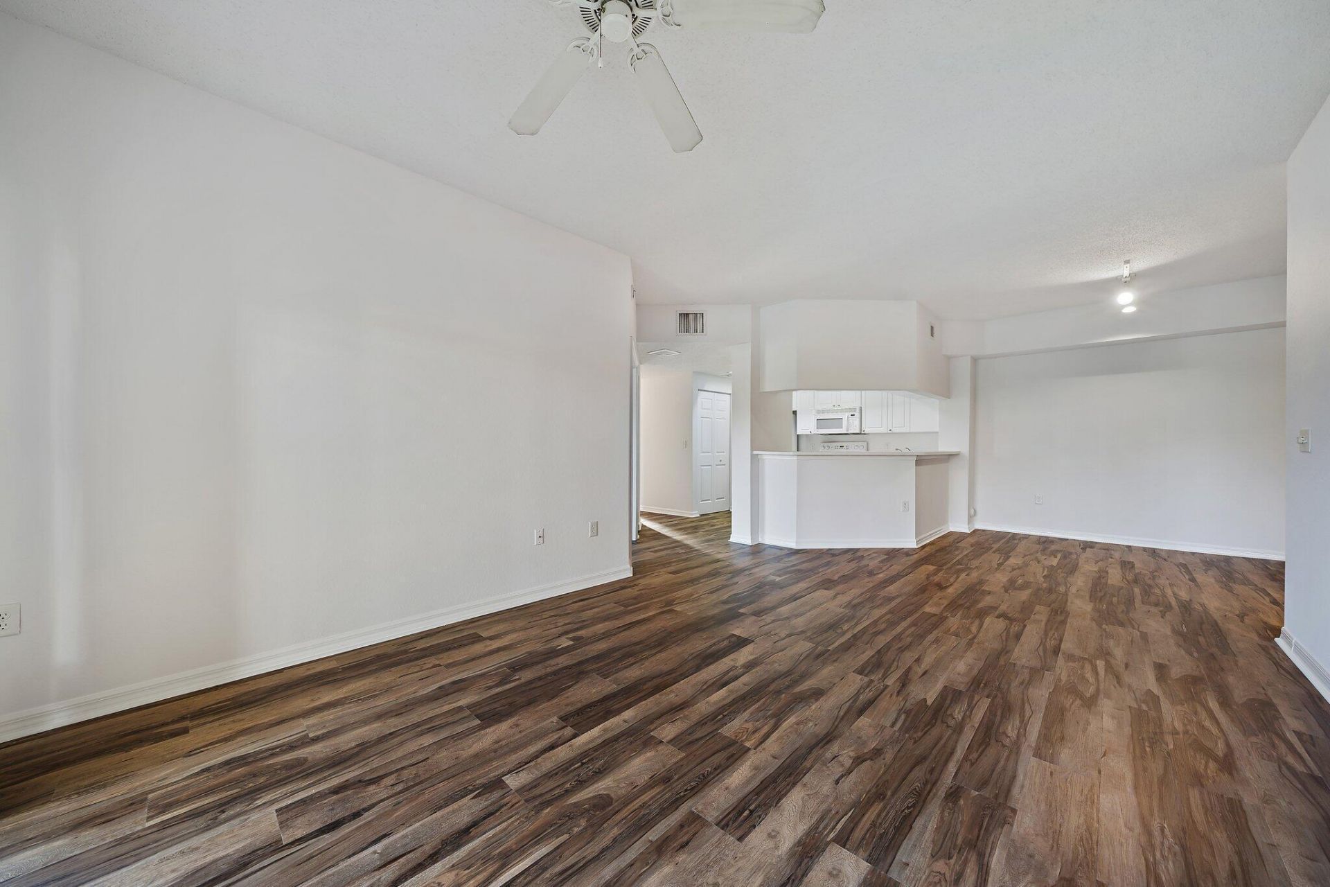 2725 Anzio Court, Unit 107, Palm Beach Gardens, FL 33410 Photo