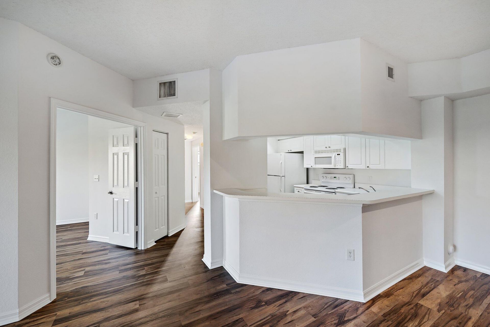 2725 Anzio Court, Unit 107, Palm Beach Gardens, FL 33410 Photo
