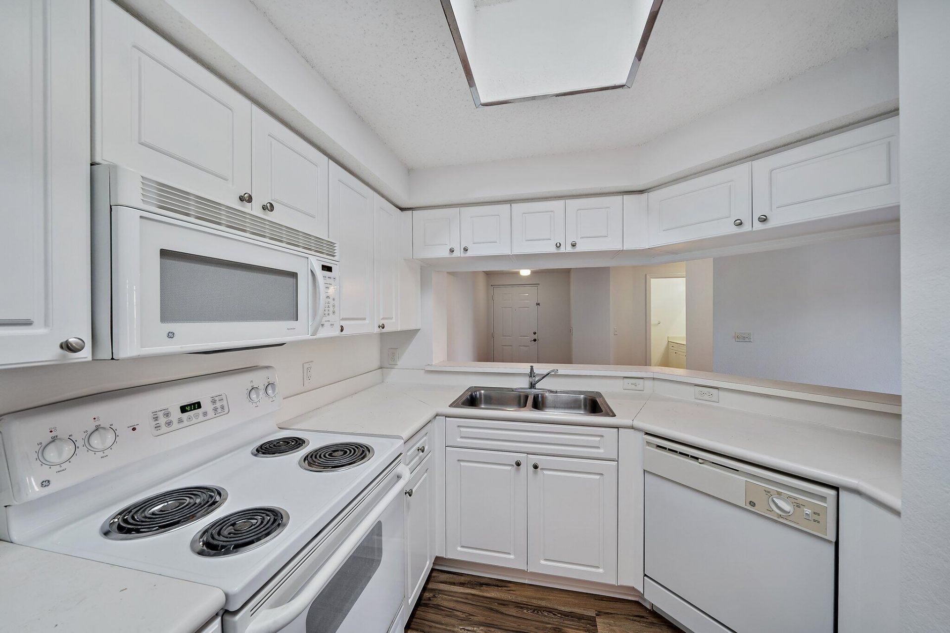 2725 Anzio Court, Unit 107, Palm Beach Gardens, FL 33410 Photo