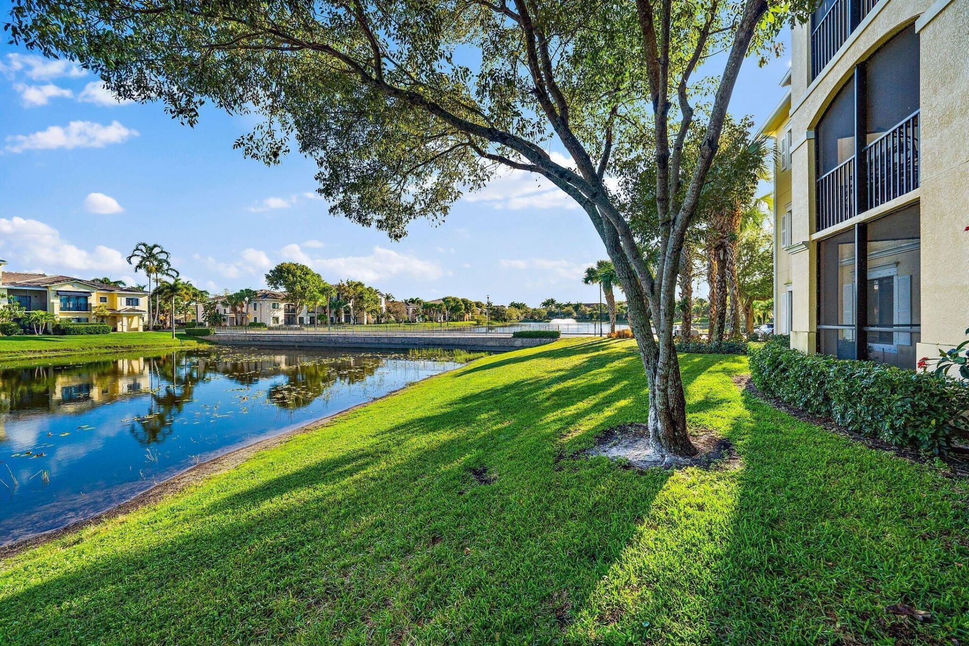2725 Anzio Court, Unit 107, Palm Beach Gardens, FL 33410 Photo