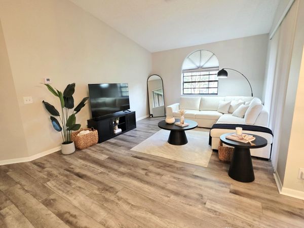 5450 Verona Drive, Unit L, Boynton Beach, FL 33437