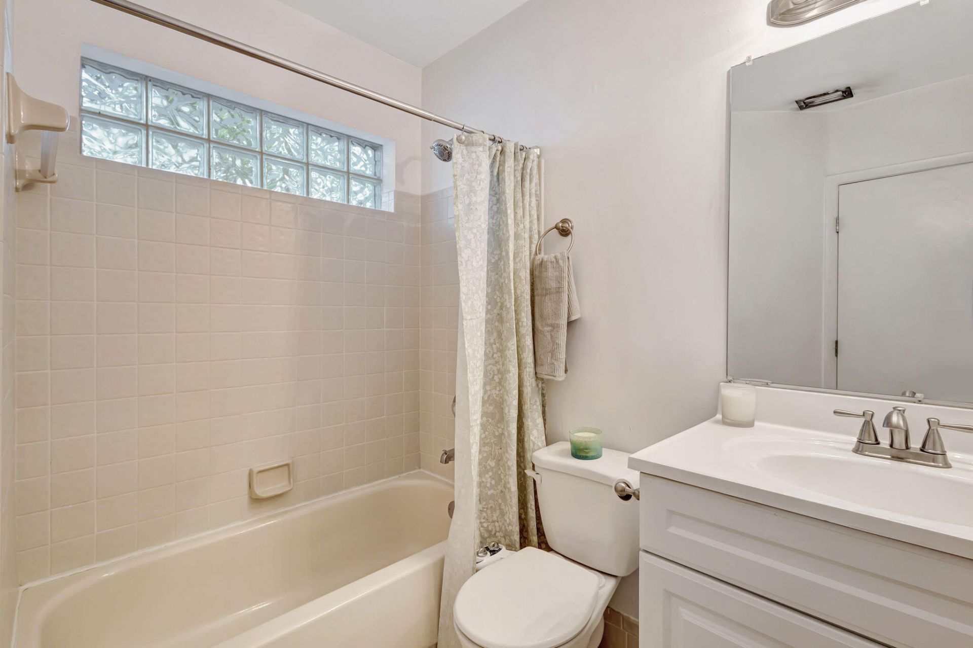 5450 Verona Drive, Unit L, Boynton Beach, FL 33437 Photo