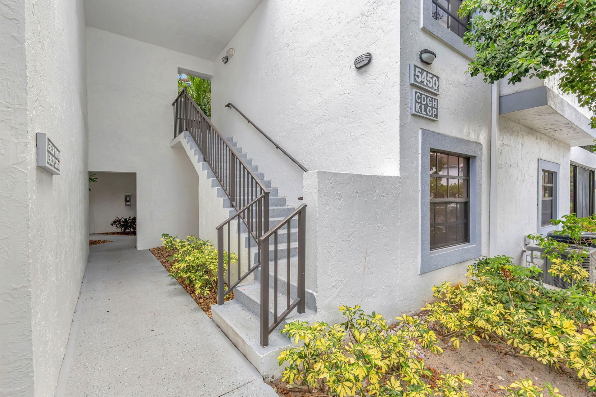5450 Verona Drive, Unit L, Boynton Beach, FL 33437 Photo