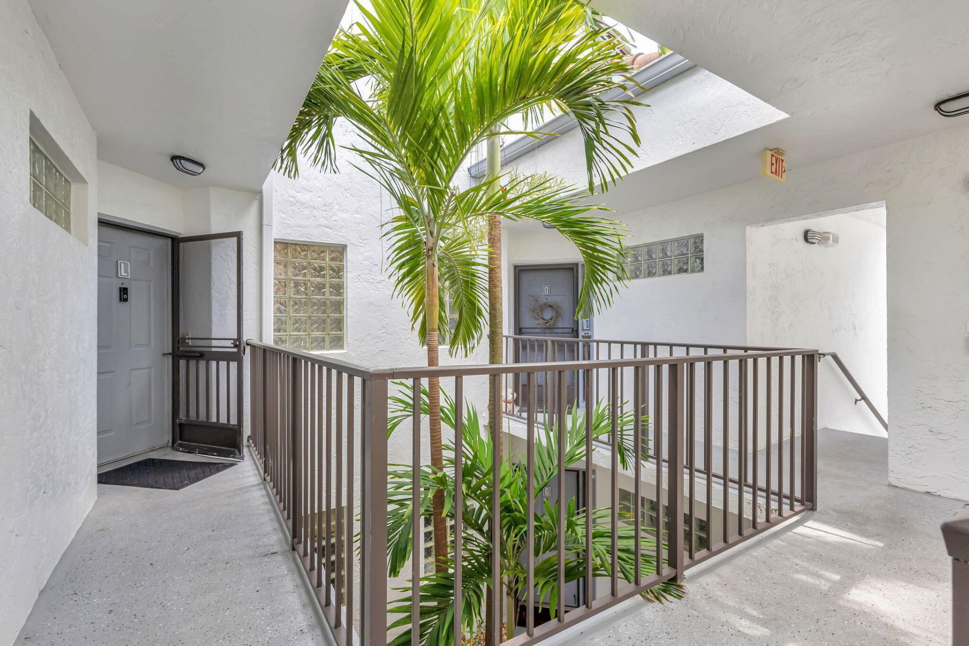 5450 Verona Drive, Unit L, Boynton Beach, FL 33437 Photo