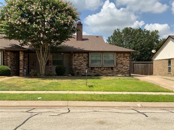 2313 Dalewood Lane, Bedford, TX 76022