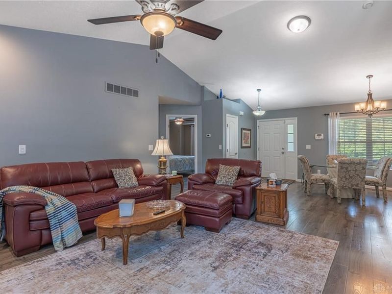 4232 N Shore Drive, West Chester, OH 45069 Photo 8
