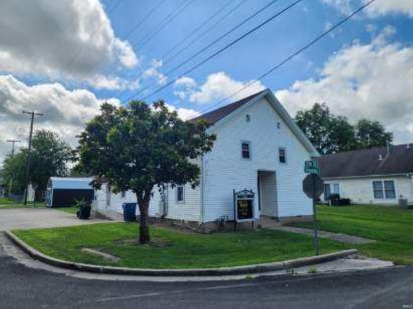 212 N Broadway Street, Oaktown, IN 47561