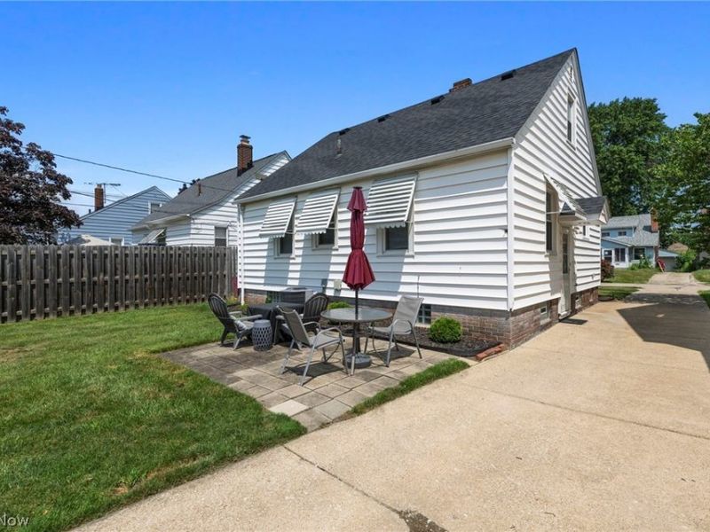 14025 Clairview Avenue, Cleveland, OH 44111 Photo 24