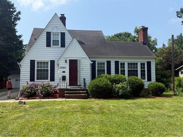24883 Electric Drive, Bay Village, OH 44140