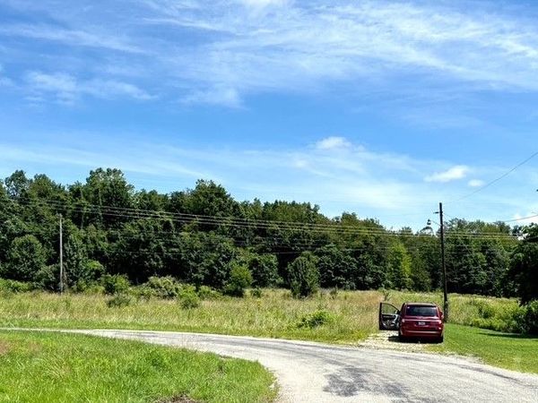365-391 Landfill Road, Scottdale, PA 15683
