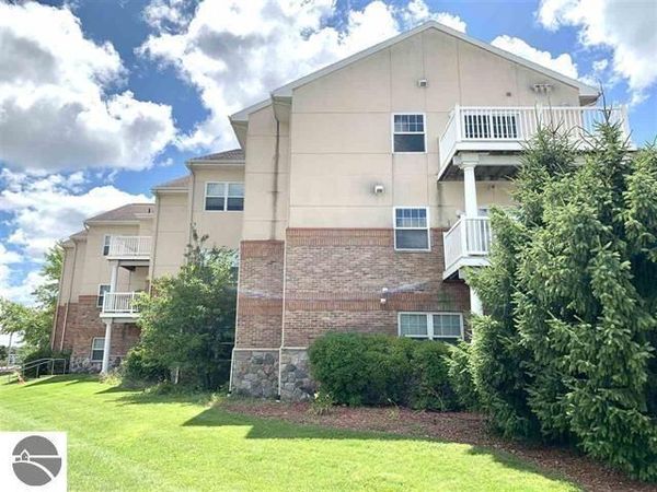 301 Lake Street N, Unit 206, Cadillac, MI 00000