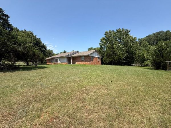 908 Whispering Lane, Newcastle, OK 73065
