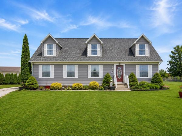 444 N High Street , Mount Victory, OH 43340