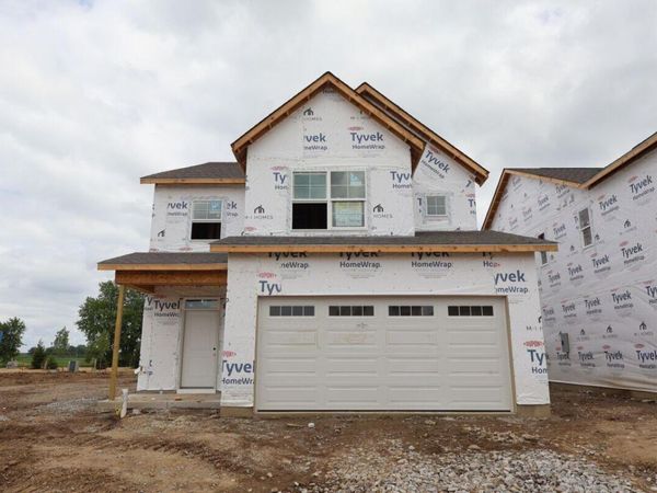 1194 Brittany Drive , Delaware, OH 43015