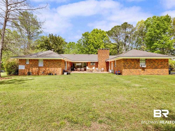 8960 Morphy Avenue, Fairhope, AL 36532